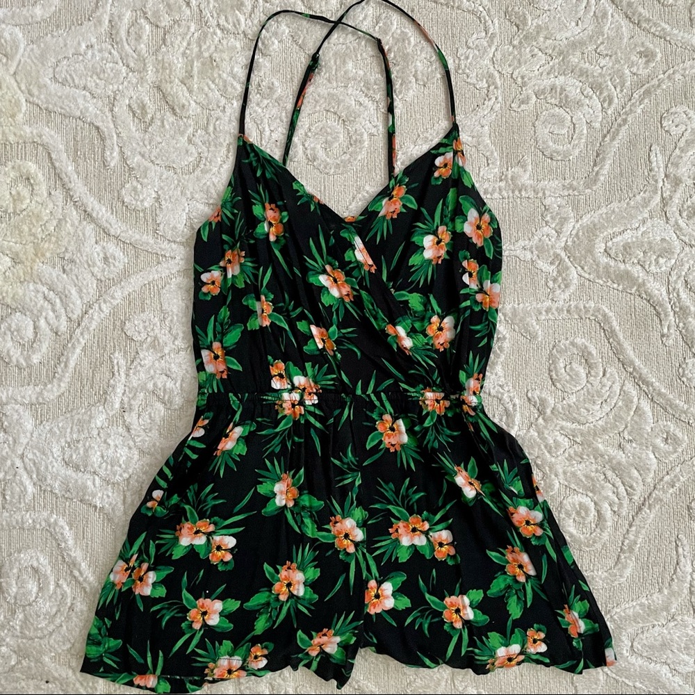 ❌SOLD❌ Floral romper